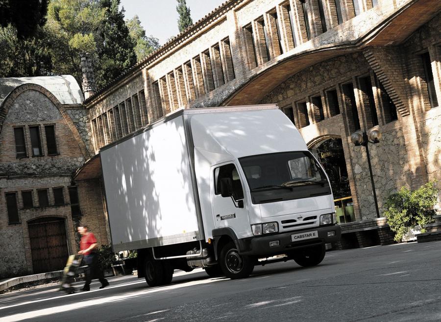  Nissan Cabstar E 1998 года  (фото 3 из 4)